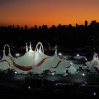 Mirage Circus transforma Balneário Camboriú em uma grande cidade do circo