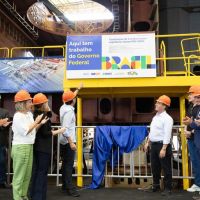 Ministro anuncia R$ 2,3 bilhões em contrato com o Navship