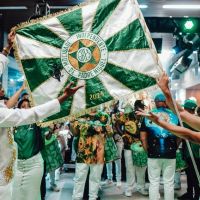 “Vamos ‘ritaleezar’ a avenida”: compositor de Itajaí faz ponte para trazer escola de samba do RJ