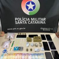 PM fecha ponto de tráfico 24 horas em Porto Belo