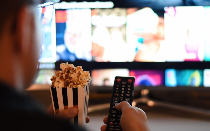 Streamings entram no novo ano disputando espaço na sua lista de favoritos (Foto: Envato)