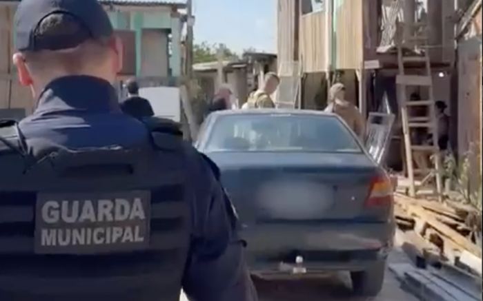 Fiscalização também teve foco na preservação de áreas públicas e ambientais no bairro (Foto: GMI)