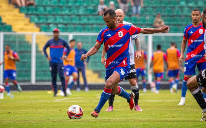 Marinheiro teve as melhores chances, mas goleiro Igo Gabriel estava em tarde inspirada (Foto: Vica Bueno)
