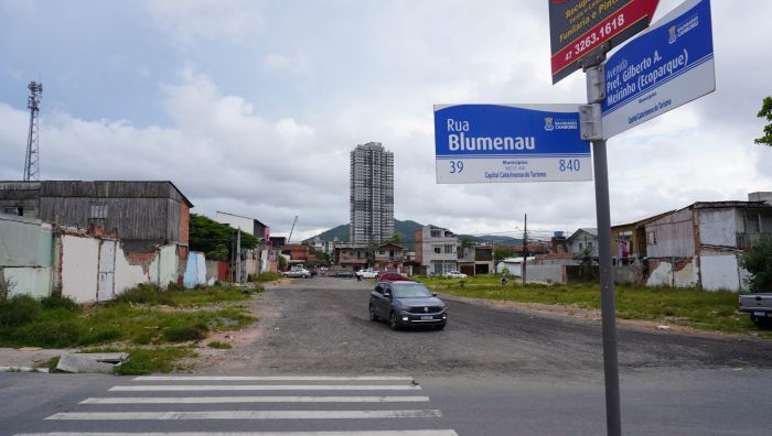 Máquinas na pista são previstas em 30 dias (Foto: João Batista)