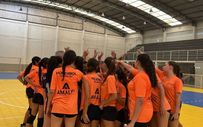Testes para equipe feminina vão até dia 23 no ginásio de Cordeiros (Foto: Divulgação)
