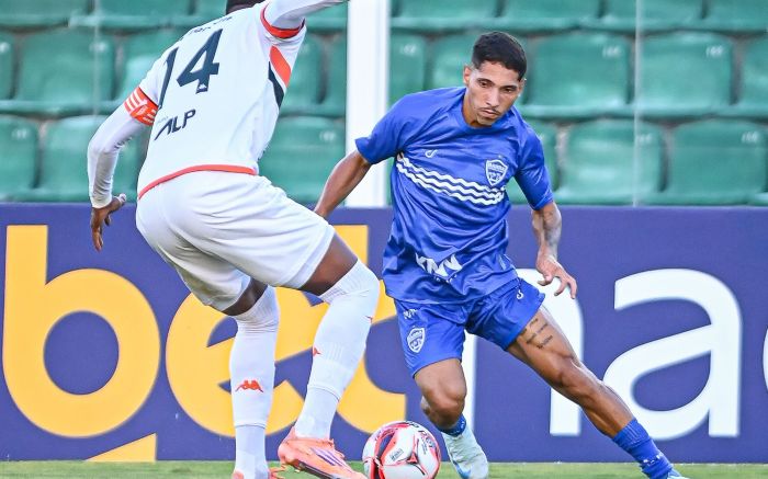 Barra começa a quarta rodada na zona do quadrangular do descenso (Foto: Tiago Winter)