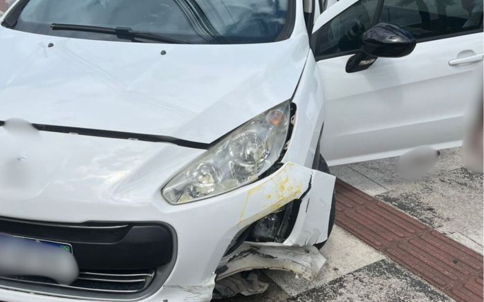 Acidente aconteceu na avenida Contorno Sul (Foto: Divulgação)