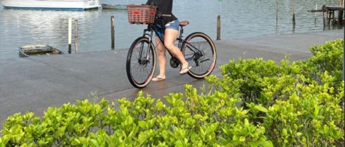 A bicicleta foi furtada em frente à academia Smart (Foto: Leitora)