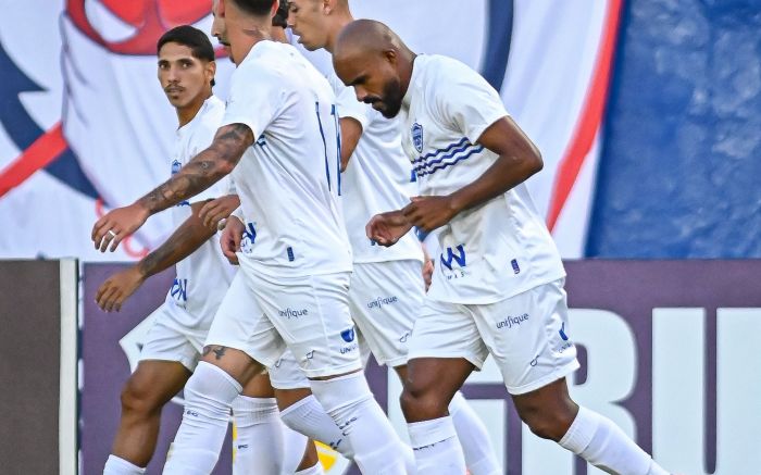 Vitória contra o Marcílio colocou o Barra no G4 (Foto: Tiago Winter)