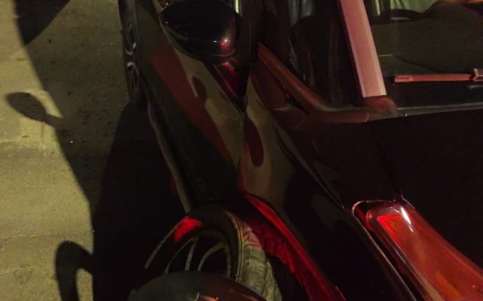 Guardas precisaram imobilizar e algemar o motorista (Foto: Divulgação/GMBC)