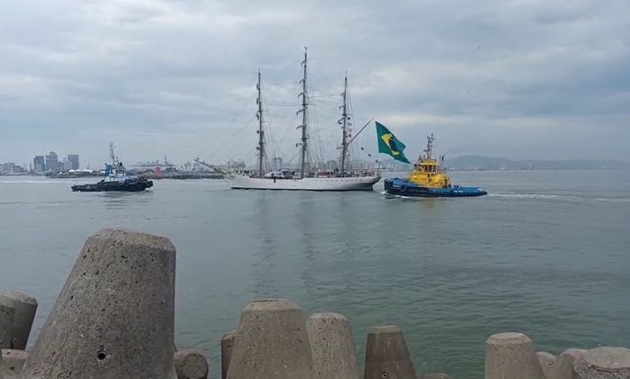 Moradores poderão visitar gratuitamente o veleiro das 10h às 17h de domingo (Foto: Reprodução)