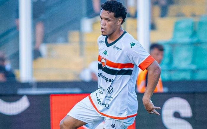 Cambura busca levar vantagem para o duelo de volta na Ressacada (Foto: Wellington Peixe)