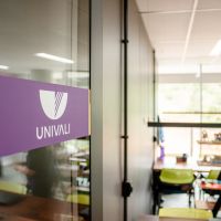 Univali e Elume selecionam negócios para programa de incubação