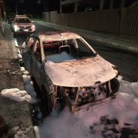 Mulher é presa por colocar fogo no carro do ex