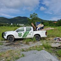 Barraco é demolido em Balneário Camboriú