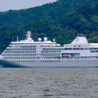 Silver Whisper chega a Balneário Camboriú; Já o MSC Preziosa embarca passageiros amanhã