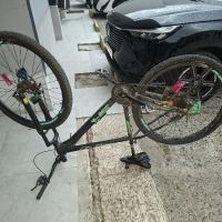 Homem tenta furtar bicicleta em supermercado no São Vicente e é preso por populares