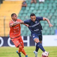 Camboriú busca o empate com o Barra pelo jogo de ida da semifinal