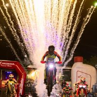 Força & Ação se apresenta em Itajaí com show gratuito em frente à Toni Center