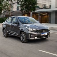 Fiat Cronos bate 500 mil unidades