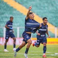 Barra e Chapecoense fazem primeiro jogo da final em Itajaí