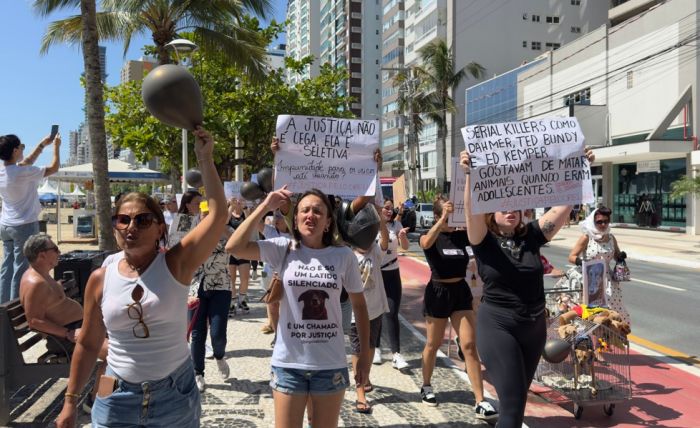 Protestos pediram punição pela morte de Orelha em diferentes cidades do país (Foto: Reprodução)