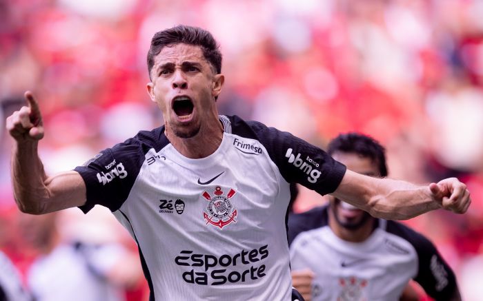 Gabriel Paulista e Yuri Alberto garantiram a vitória do Corinthians (Foto: Rodrigo Coca/Corinthians)
