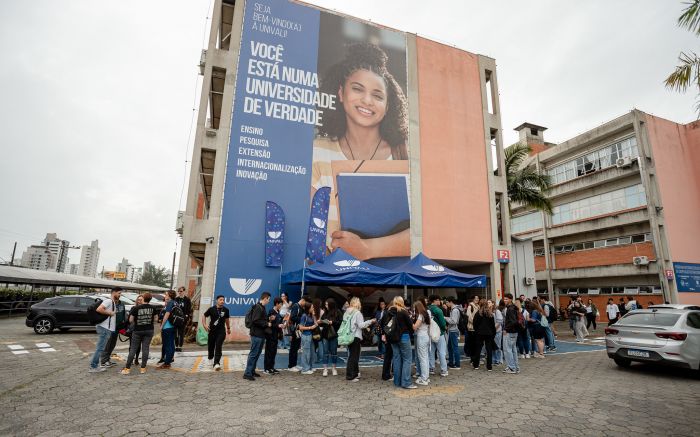 Univali orienta acadêmicos na fase final do Programa Universidade Gratuita (Foto: Divulgação)