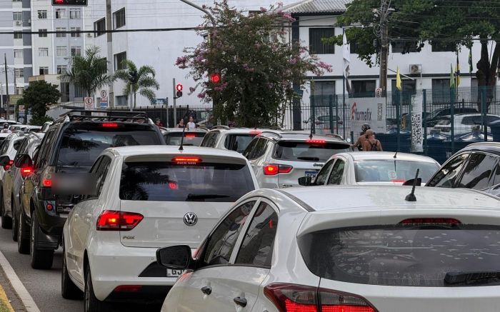 Vias do entorno da rua Silva estão caóticas
