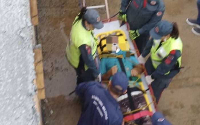Ação exigiu técnicas de salvamento em altura para retirada segura da vítima (Foto: CBMI)