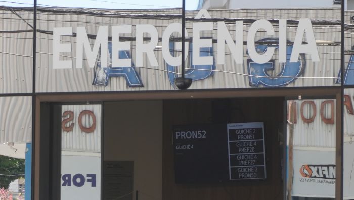 Motociclista foi socorrida e levada para o hospital (Foto: Ilustrativa)