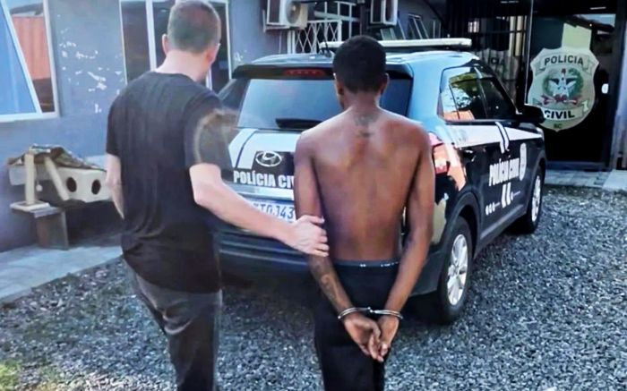 Bandido é procurado pela comarca de Entre Rios (Foto: Divulgação / Polícia Civil)