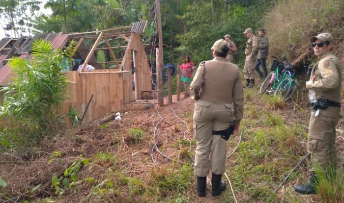 Morro do Cred é permanente foco de tensão em Santa Lídia (Fotos: Arquivo)