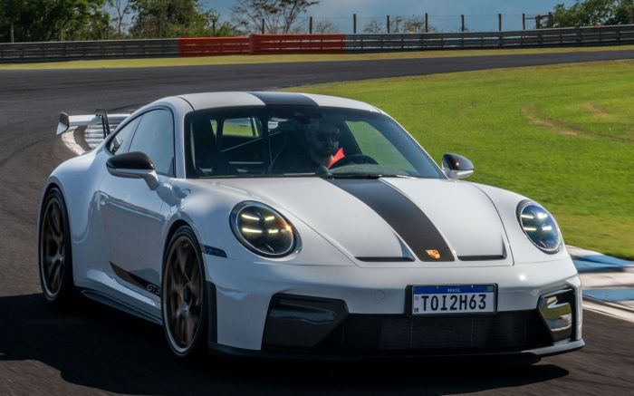 Esportivo une herança das pistas e possibilidade de uso no dia a dia (Foto: Divulgação)