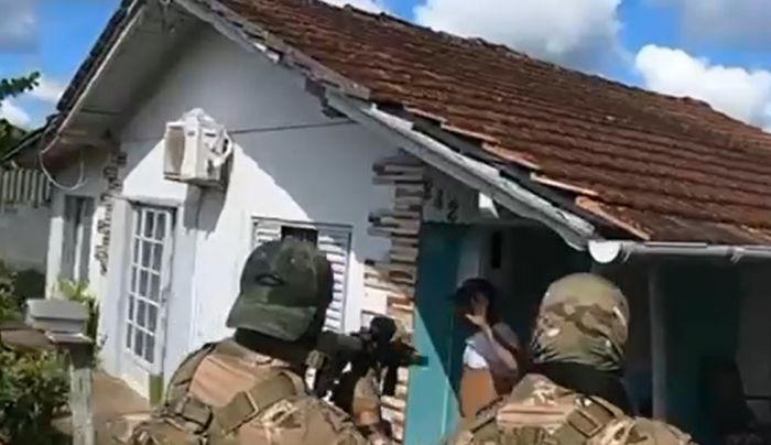 Homem foi preso na manhã desta quinta (Foto: Reprodução)