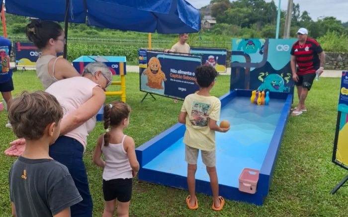 Crianças enfrentaram os “vilões do esgoto” e aprenderam, brincando, como pequenas atitudes fazem diferença