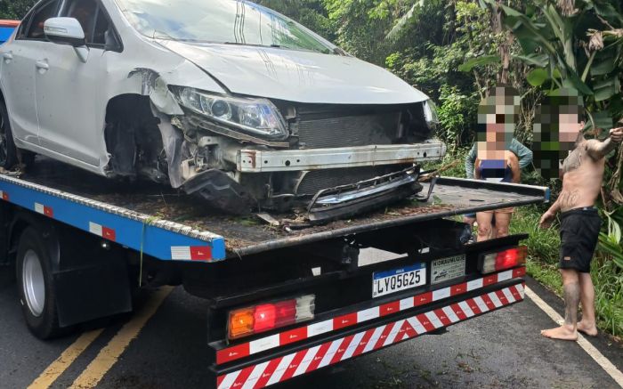 Acidente aconteceu na manhã de domingo em BC (Foto: Divulgação/GMBC)