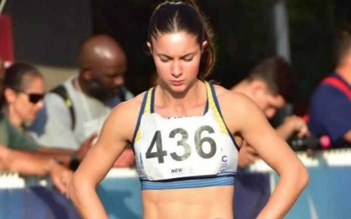 Stefanie conquistou a prova dos 400m com o tempo de 57s15 (Foto: Divulgação)