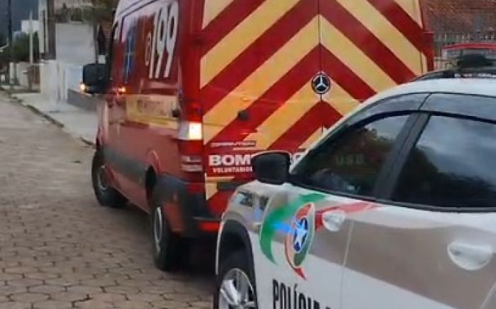 Morte na rua rua Serafim Inês Vieira, no centro, será investigada (Reprodução/CBV)