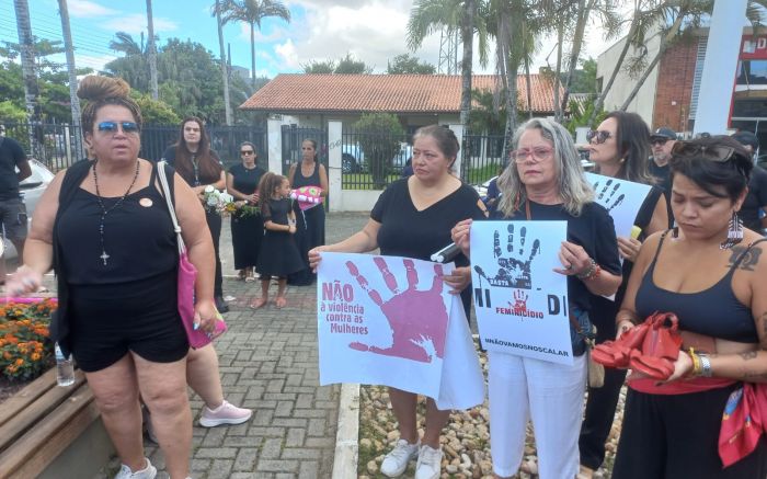 Morte de Daiana gerou protesto por mais segurança às mulheres em Piçarras e Penha (Fotos: Divulgação/Arquivo)