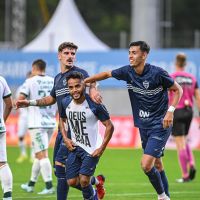 Barra atropela a Chape e bota uma mão na taça