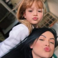 Padrasto busca enteada a cavalo na escola e menina vibra de emoção; veja vídeo