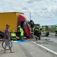 BR 101 registra dois acidentes graves em três horas