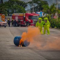 Defesa Civil faz simulado com cenário de carga química