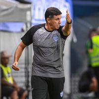 Eduardo Souza troca o Barra pelo Atlético-GO após título catarinense