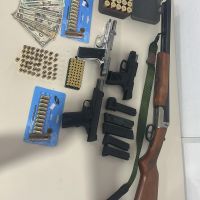 Agressor de mulher escondia arsenal em cofre na zona rural de Navegantes