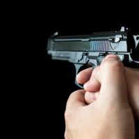 Homem atira no cunhado durante confusão em Camboriú