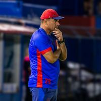 Marcílio Dias renova com o técnico Emerson Cris