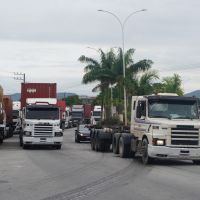 Caminhoneiros de Navegantes ameaçam paralisação