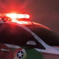 Dois homens são presos após roubo a supermercado